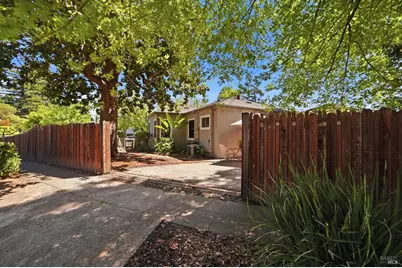 231 Talbot Avenue, Santa Rosa, CA 95405 - Photo 1