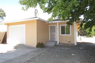377 Warren Dr, Ukiah, CA 95482 - Photo 1
