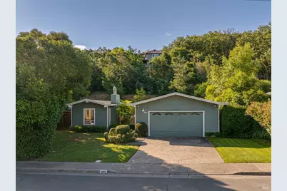 695 Sunset Parkway, Novato, CA 94947 - Photo 1