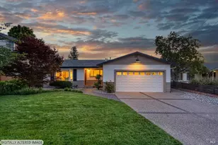 957 McNear Ave, Petaluma, CA 94952 - Photo 1