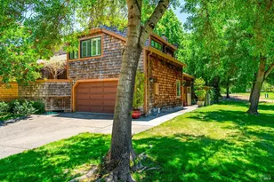 9211 Lakewood Dr, Windsor, CA 95492 - Photo 1