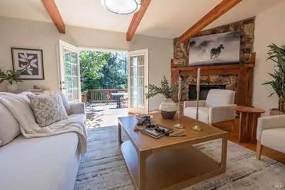 2097 Manzanita Avenue, Santa Rosa, CA 95404 - Photo 1