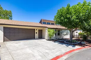 957 W 8th St, Santa Rosa, CA 95401 - Photo 1
