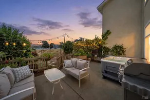 105 Shoal Dr, Vallejo, CA 94591 - Photo 1