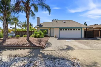2432 San Sebastian Avenue, Santa Rosa, CA 95401 - Photo 1