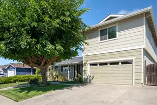 423 Donner Ave, Petaluma, CA 94954 - Photo 1