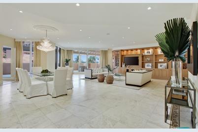 60 Edgewater Dr #3D - Photo 1