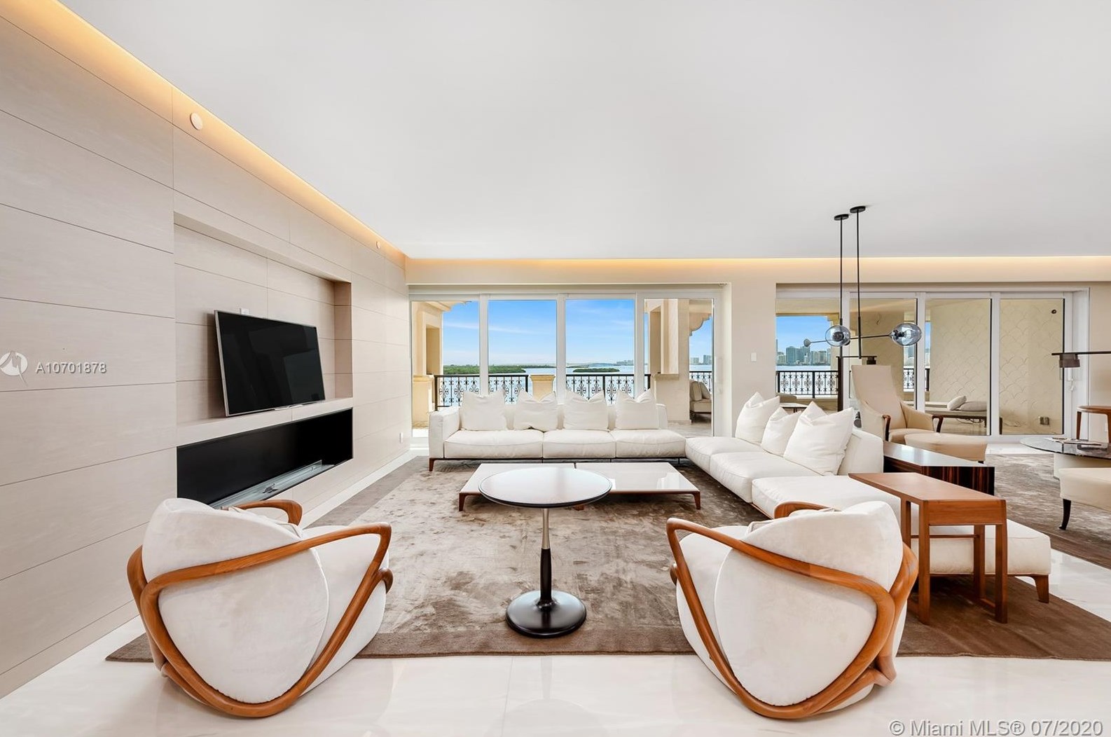 5292 Fisher Island Dr, Miami, FL