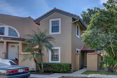 9135 W Sunrise Blvd 9135 Plantation Fl 33322 Mls A10793524