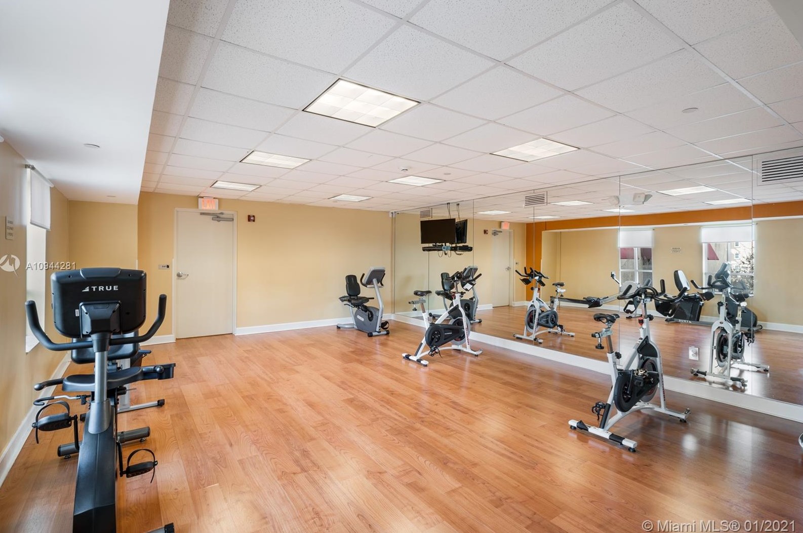 7355 89th St, Miami FL  33156-7581 exterior