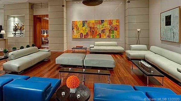 2889 Mcfarlane Rd, Miami FL  33133-6008 exterior