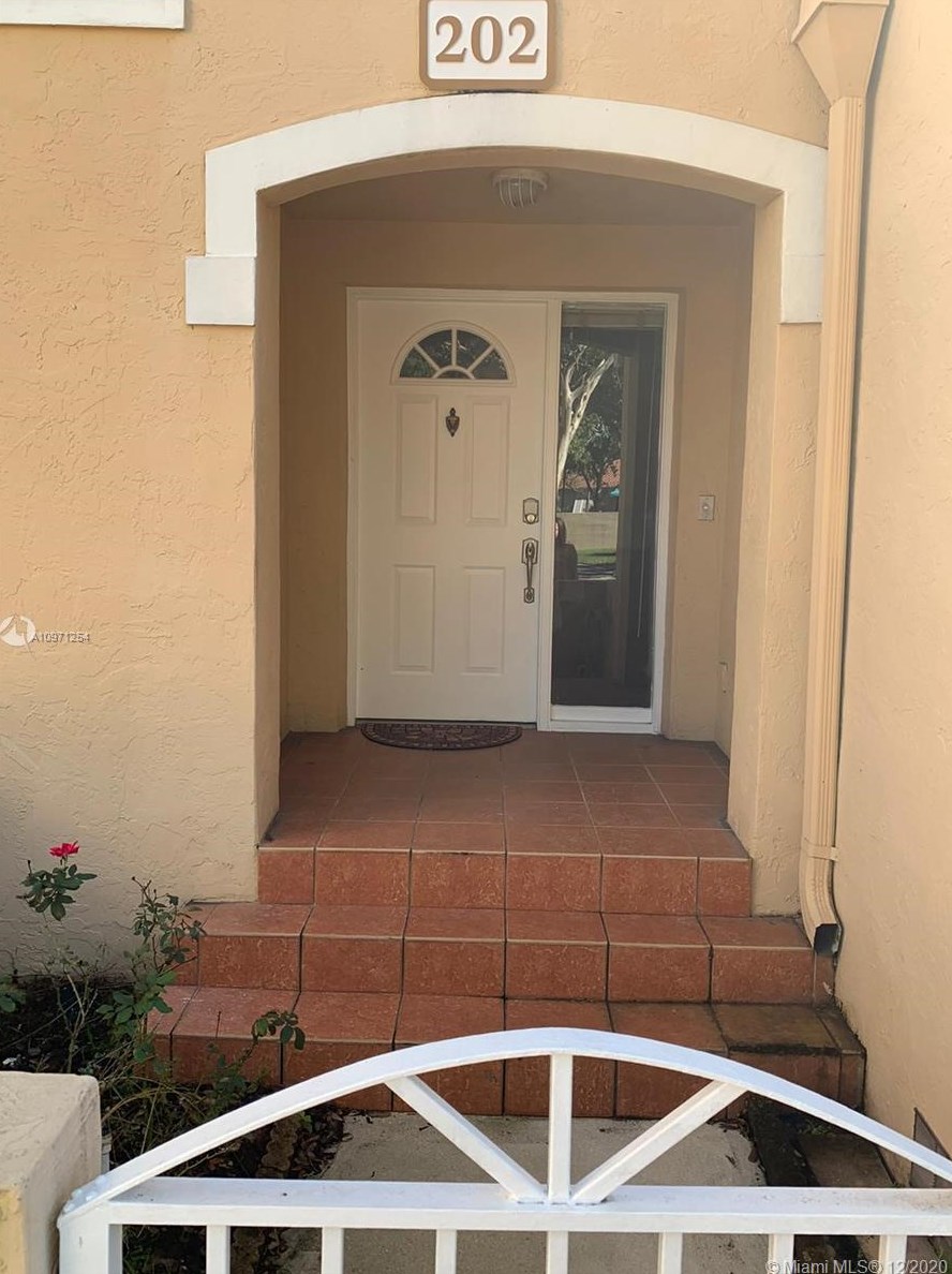 14705 Balgowan Rd #202-11, Hialeah, FL 33016
