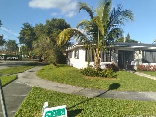 6481 21st St, Miami, FL 33155-1940