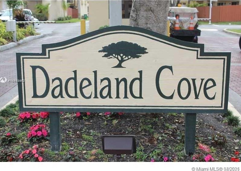 10177 77th Ct, Miami FL  33156-2617 exterior