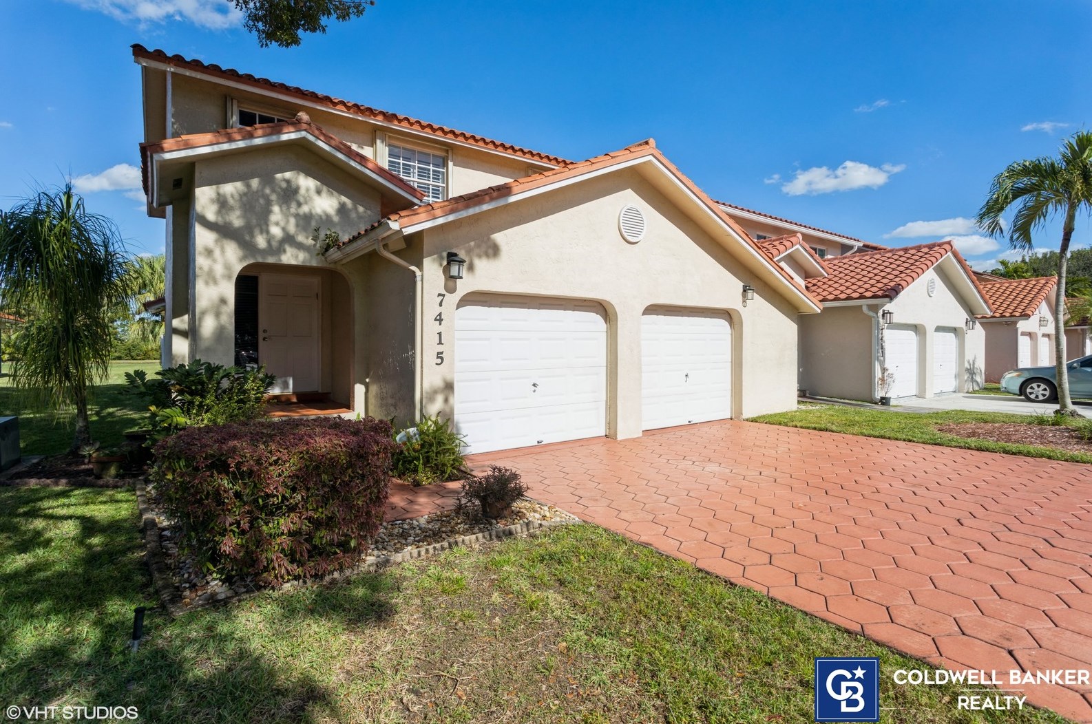 7415 Coldstream Dr, Hialeah, FL 33015