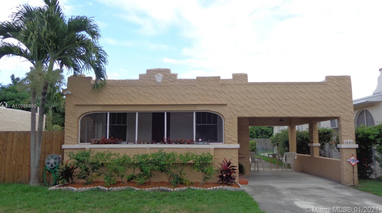 1624 11th Ter, Miami FL  33135-5318 exterior