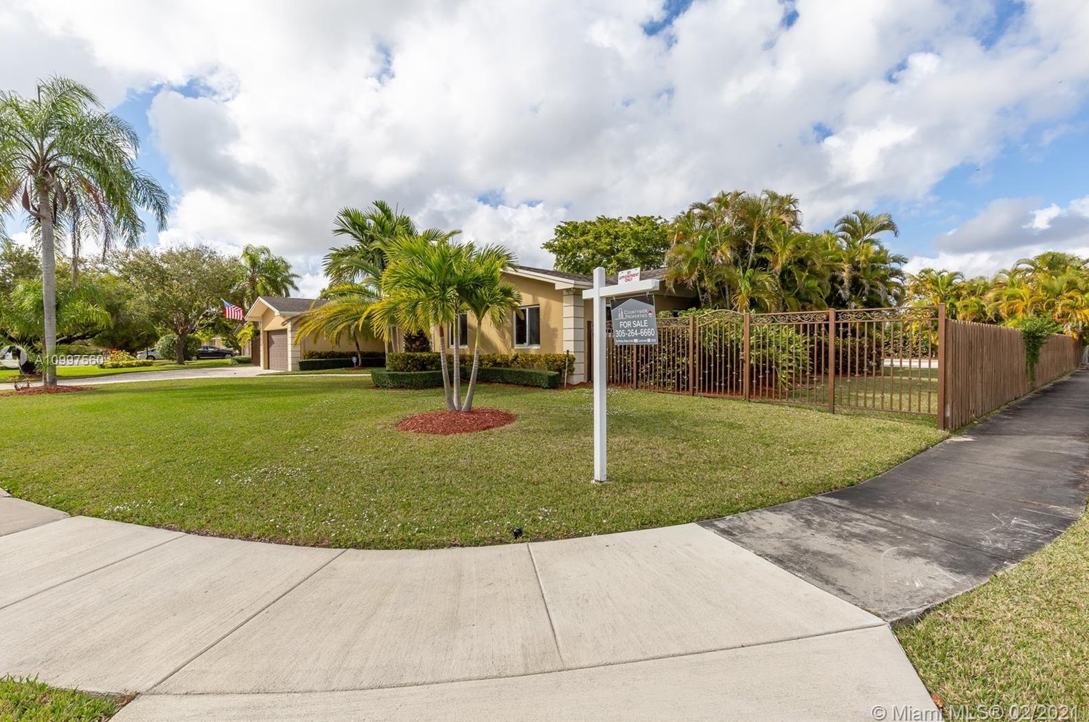11205 134th Ter, Miami, FL 33176-5336