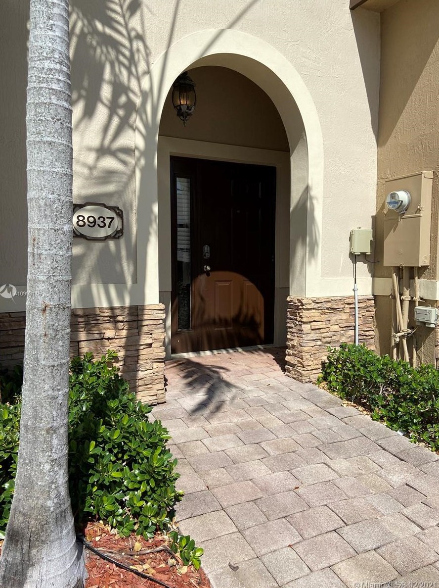 8937 Sw 222nd Ter, Miami, FL 33190