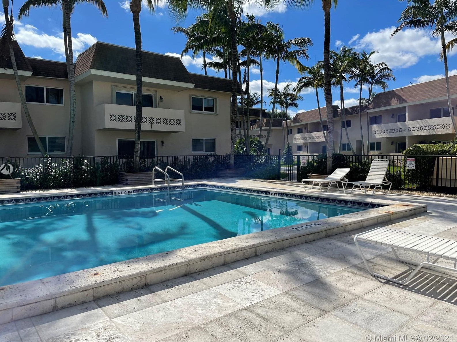14500 Sw 88th Ave Apt 151, Miami, FL 33176