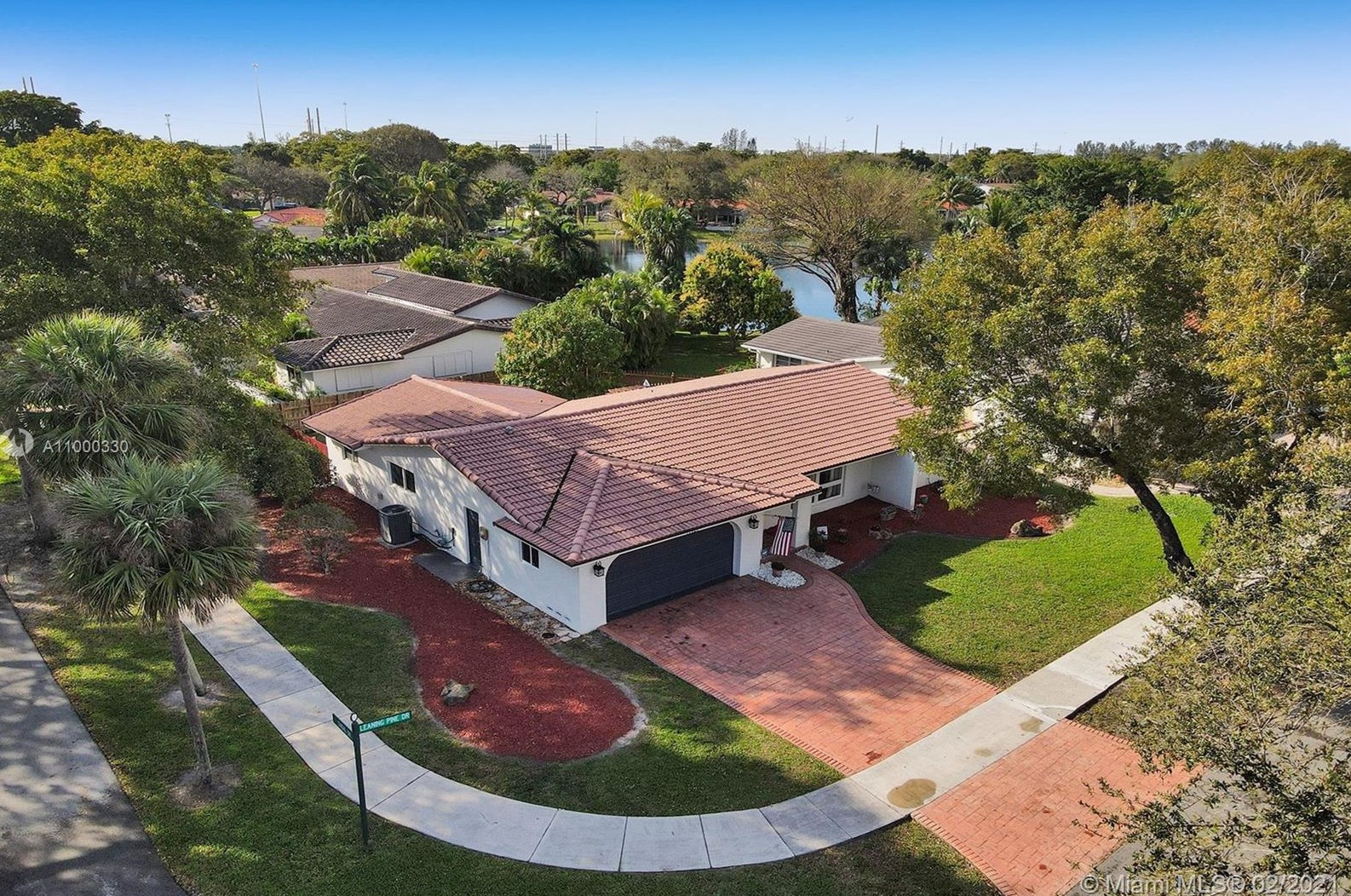 13940 Leaning Pine Dr, Hialeah, FL 33014