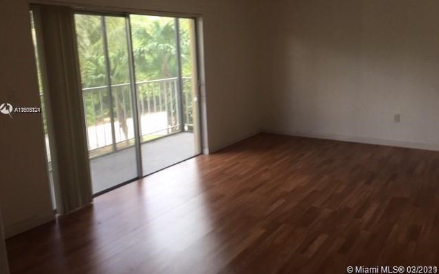 2640 Ne 135th St Apt 203, Miami, FL 33181