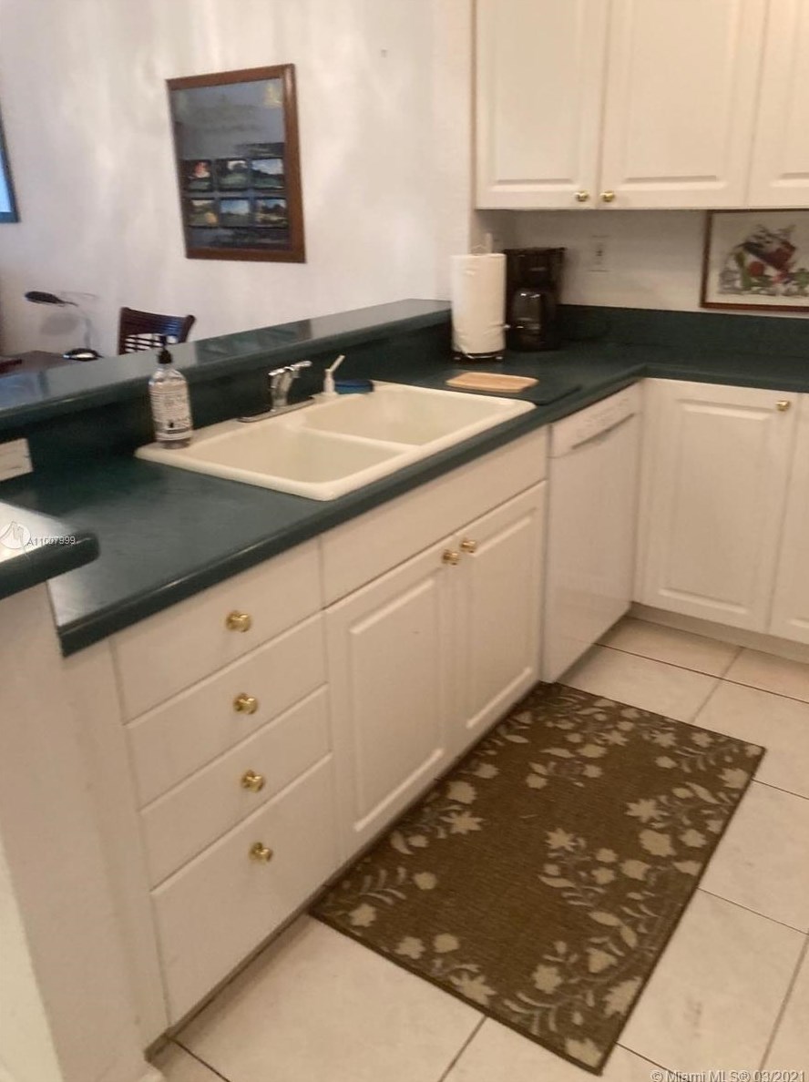 75 Gulfstream Rd #109b, Dania Beach, FL