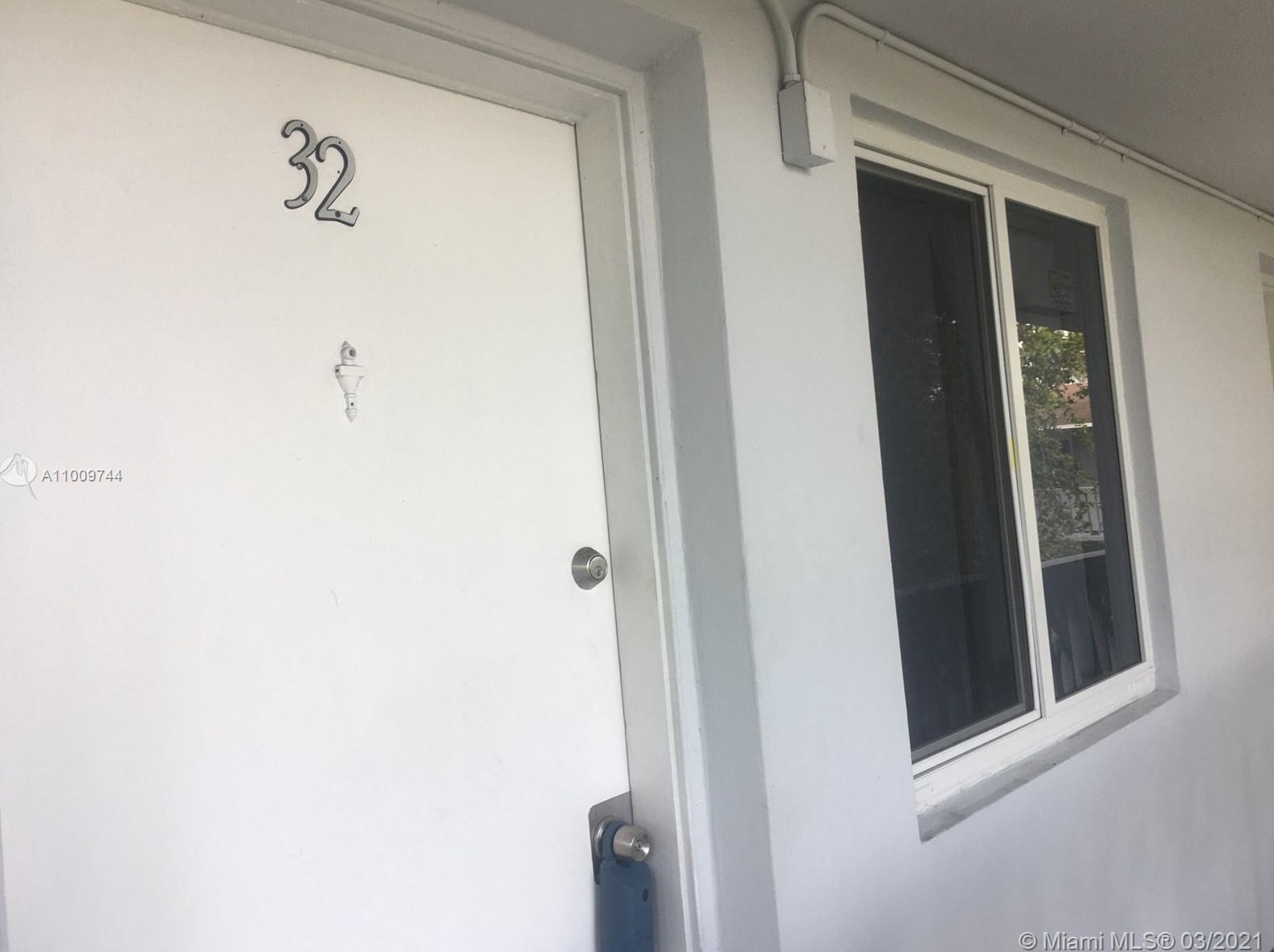 890 Nw 45th Ave #32, Miami, FL 33126