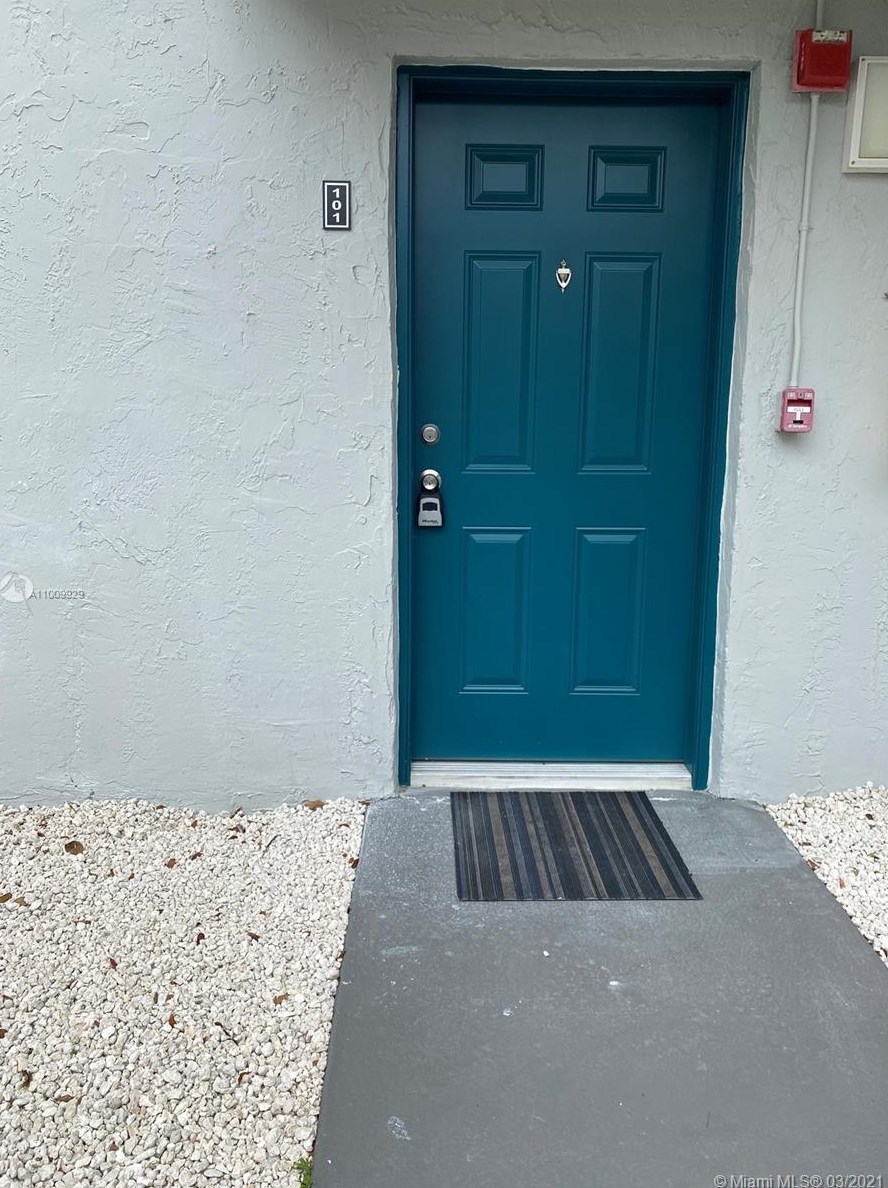 7140 Nw 179th St #101, Hialeah, FL 33015