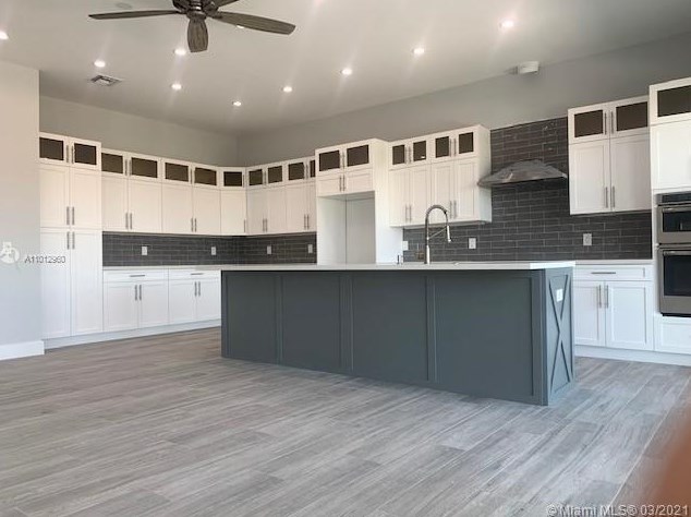 175 Plantation Dr, Plantation Key, FL 33070-2316