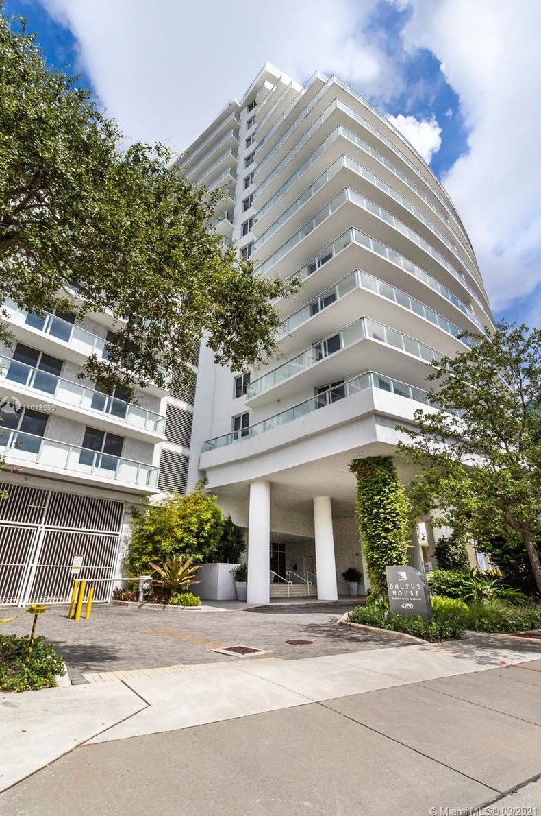 4250 Biscayne Blvd, Miami FL  33137-3210 exterior