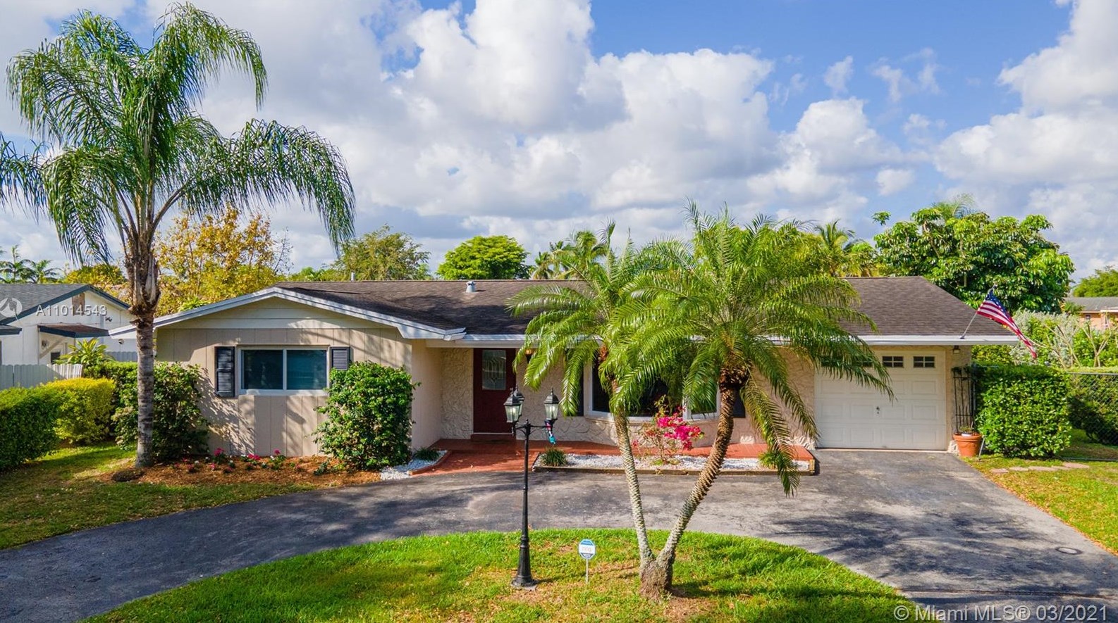 7740 146th Rd, Miami, FL 33183-2945