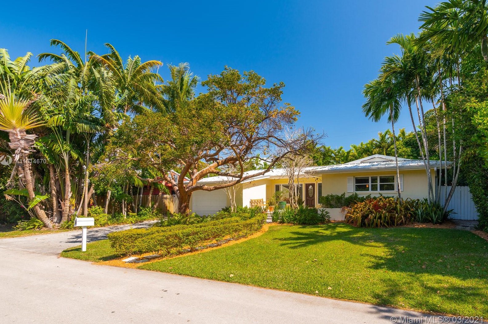 335 Greenwood Dr, Miami, FL 33149-1213