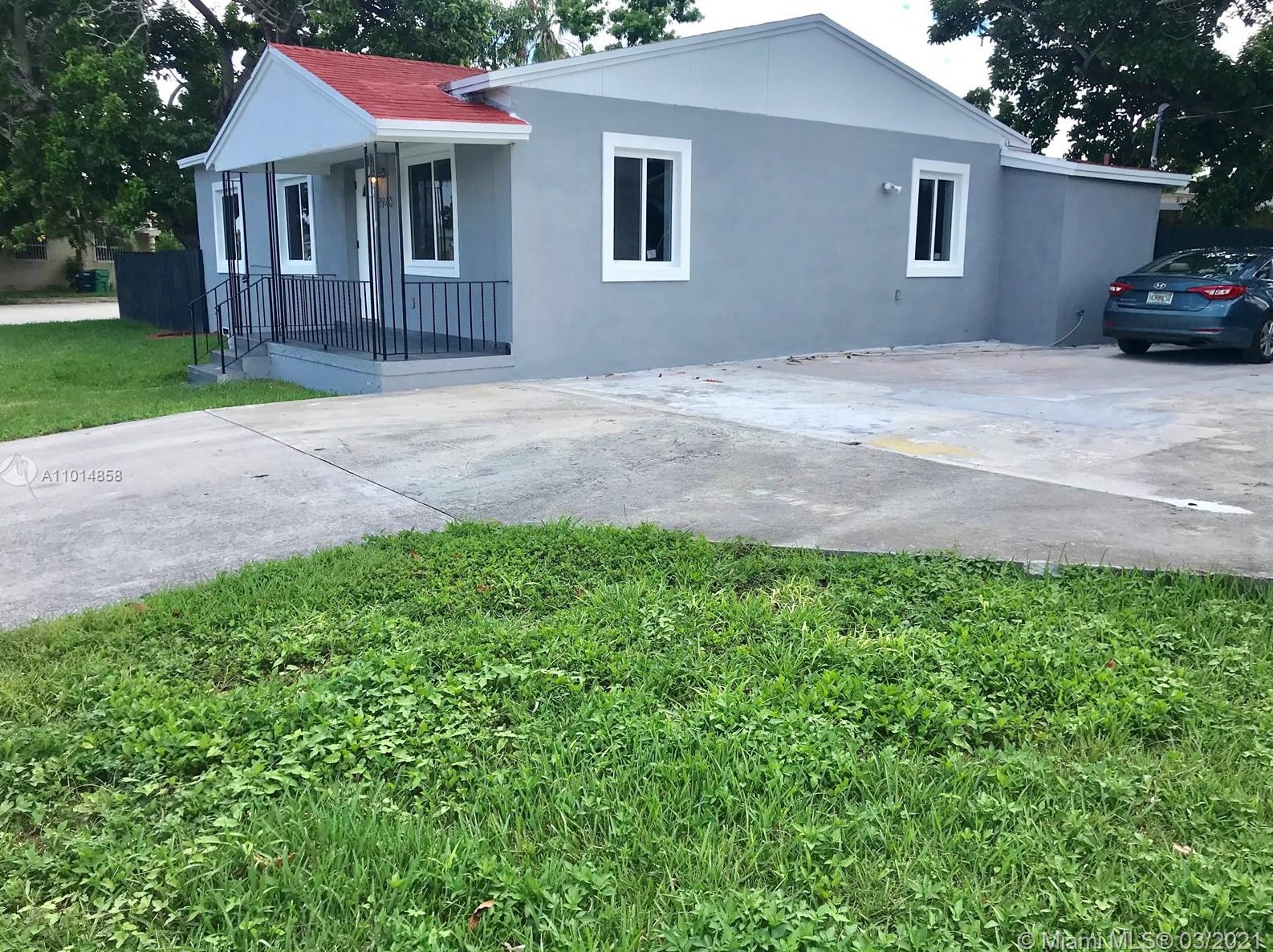 2920 67th Ave, Miami, FL 33155-3936