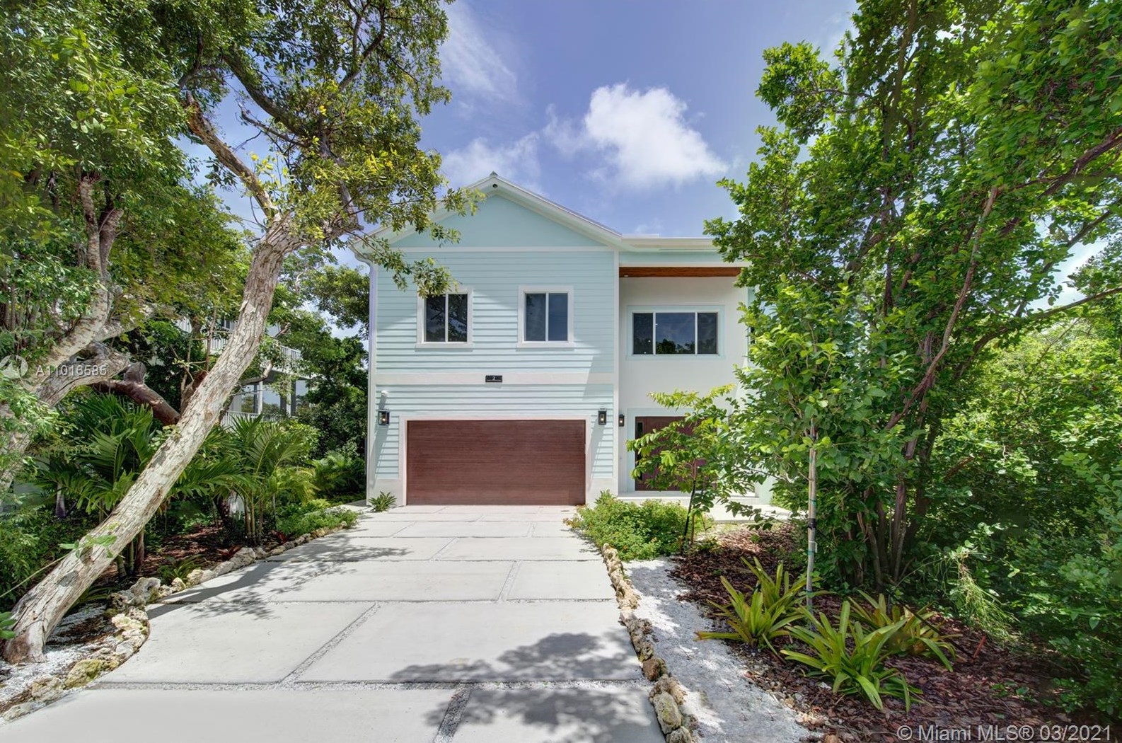 2 Flamingo Hammock Rd, Plantation Key FL  33036-3514 exterior