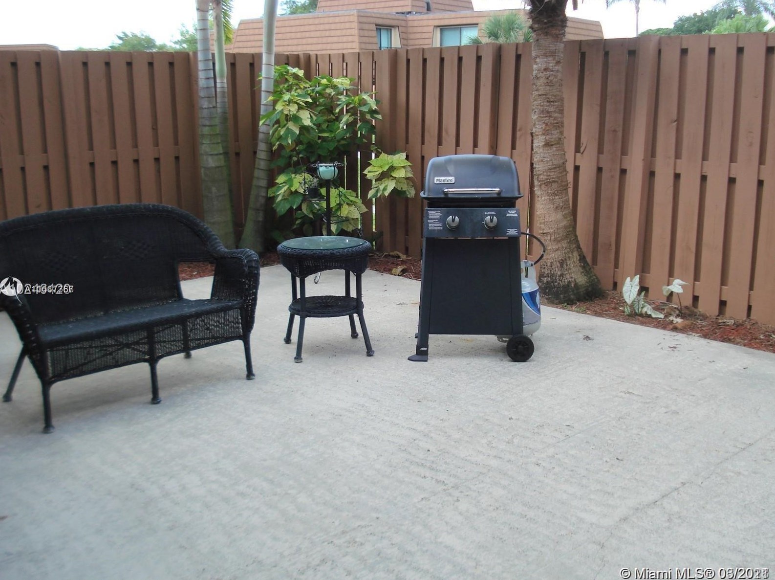 2585 Garden Ct #270, Hollywood, FL 33026