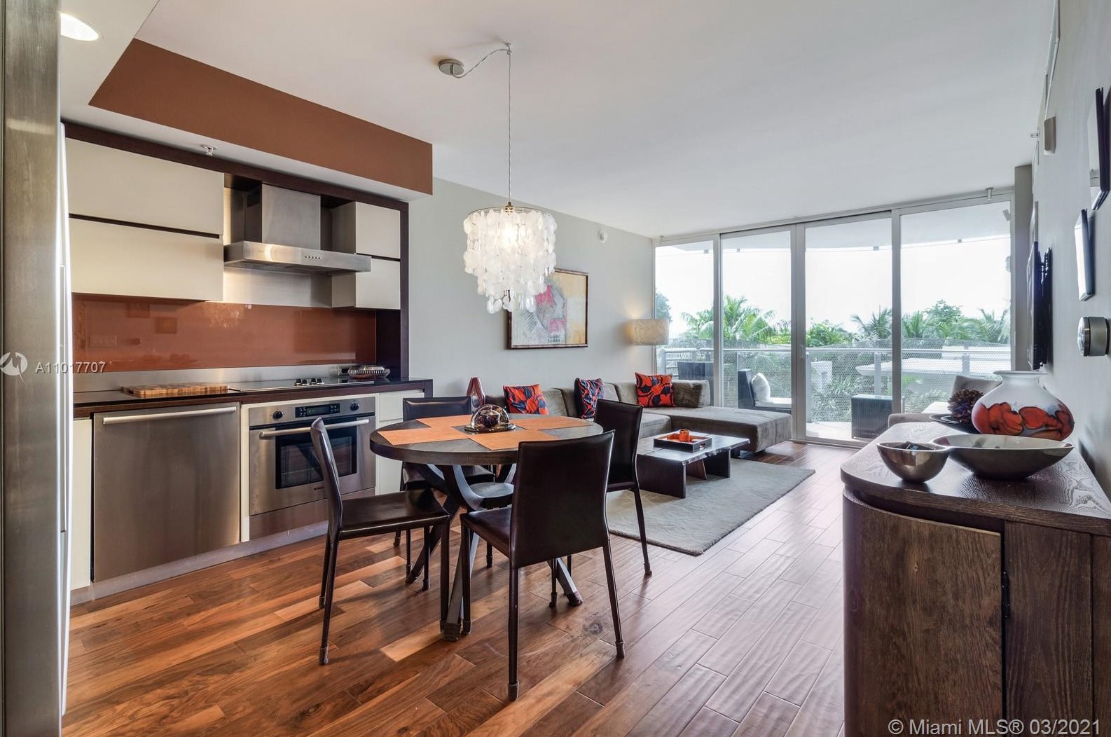 2155 Washington Ct Apt 306, Miami, FL 33139