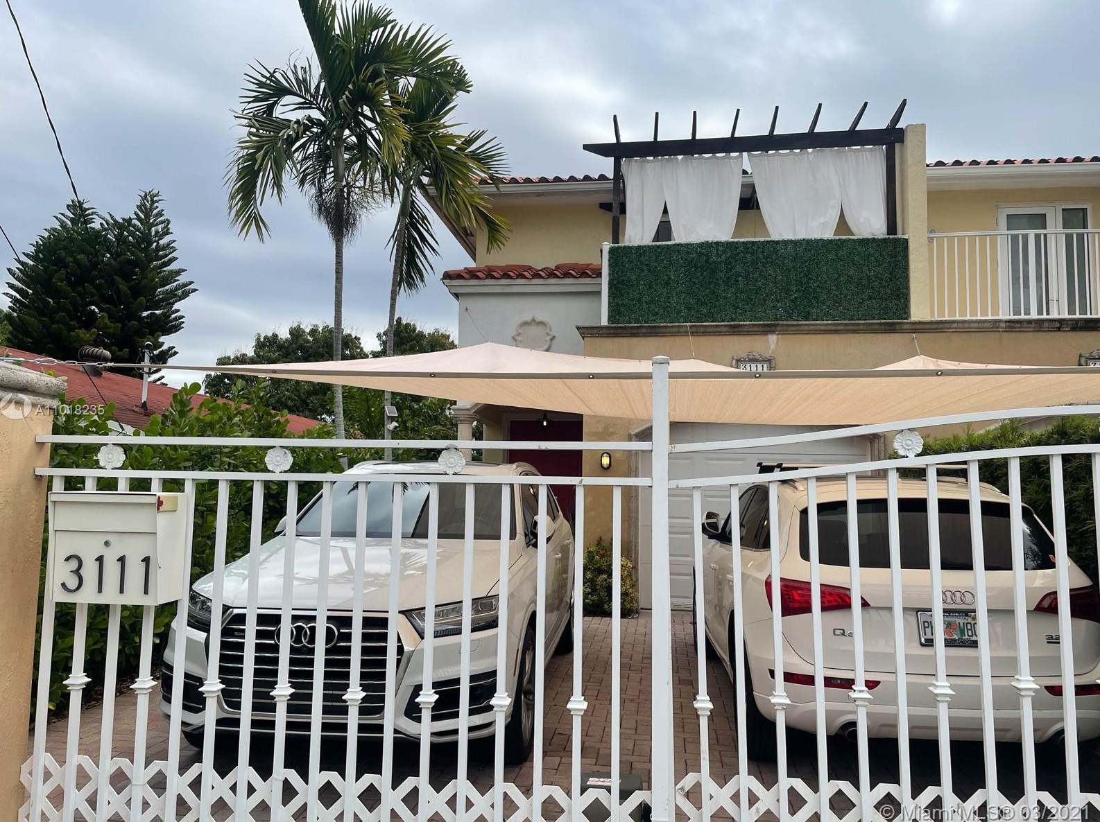 3111 New York St, Miami, FL 33133-4327