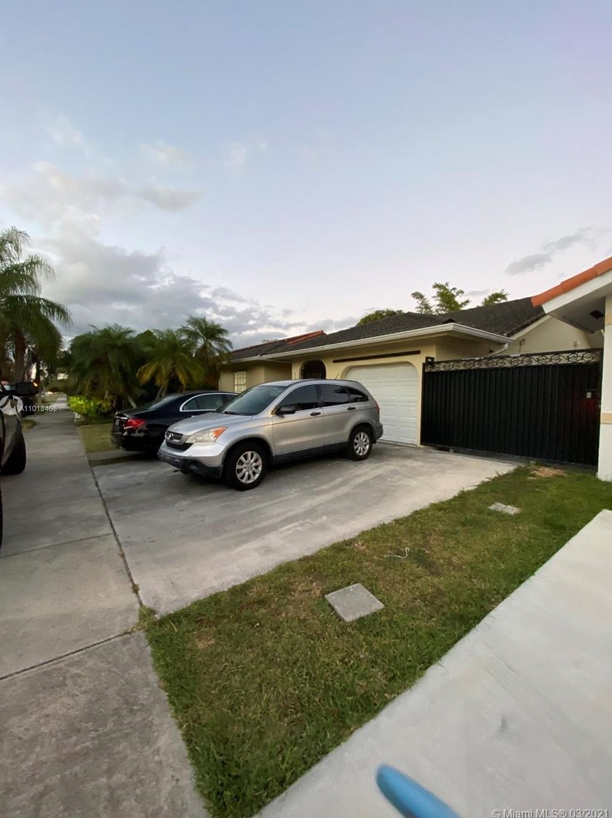 15941 139th Ave, Miami, FL 33177-1025