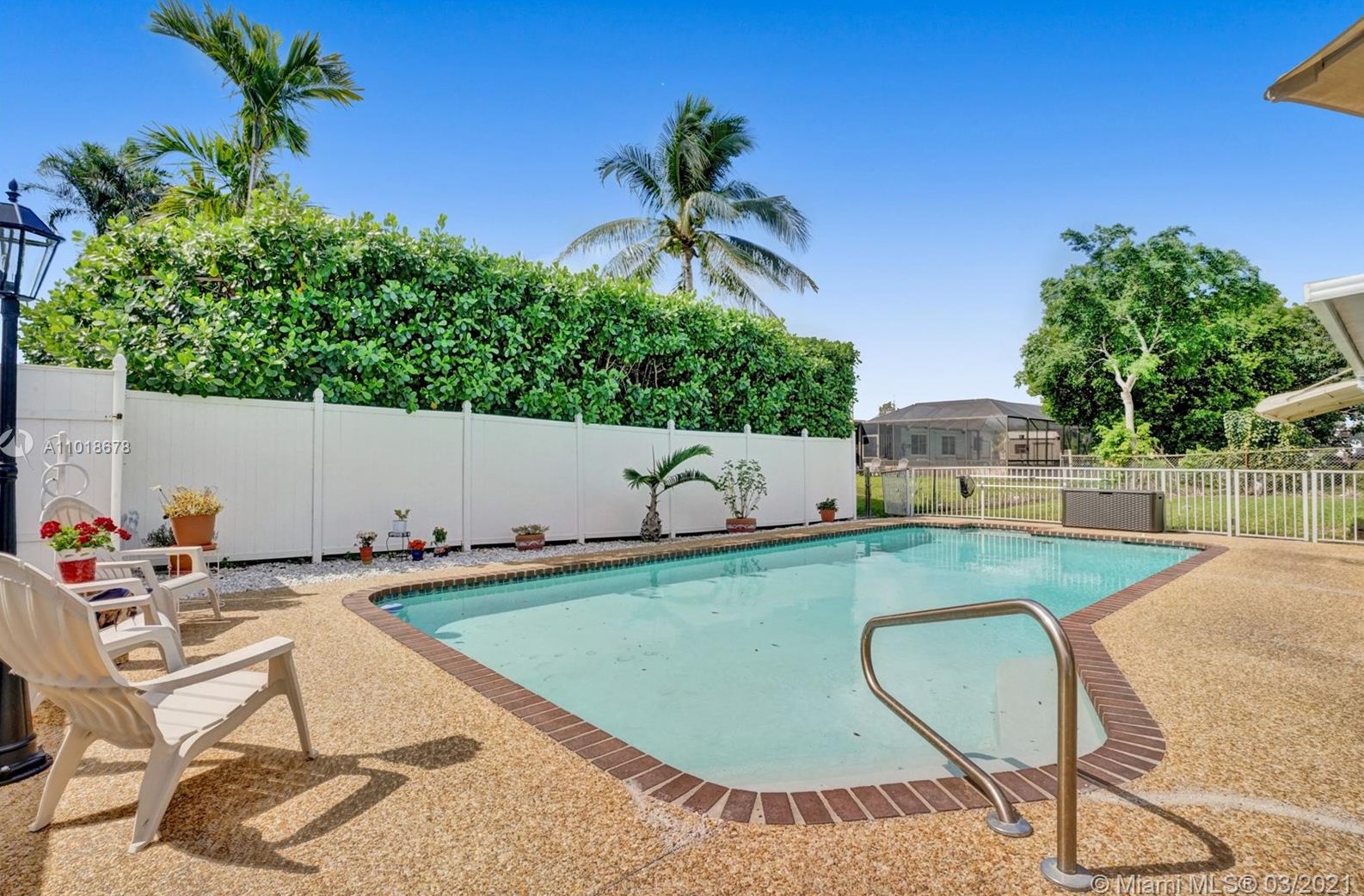8810 Pasadena Blvd, Hollywood, FL 33024-3342