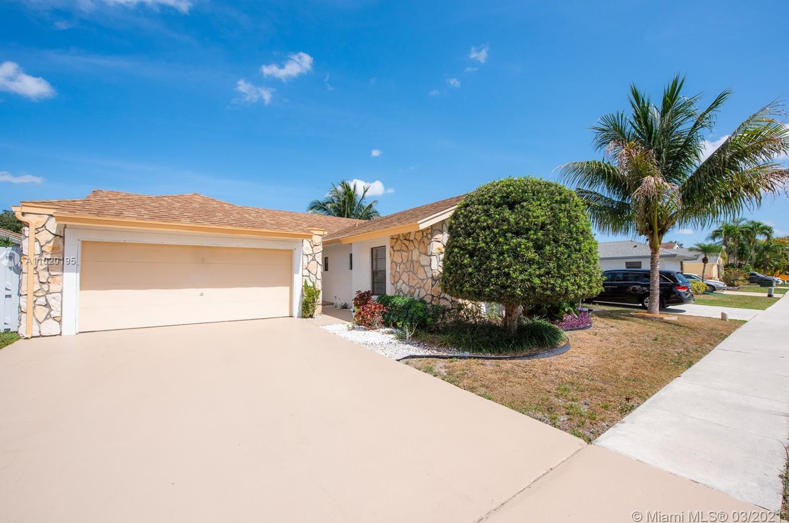 21060 Woodspring Ave, Boca Raton, FL 33428-1153