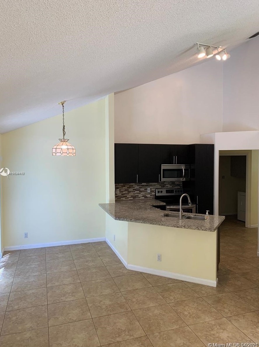 10230 Port Of Spain St, Hollywood, FL 33026