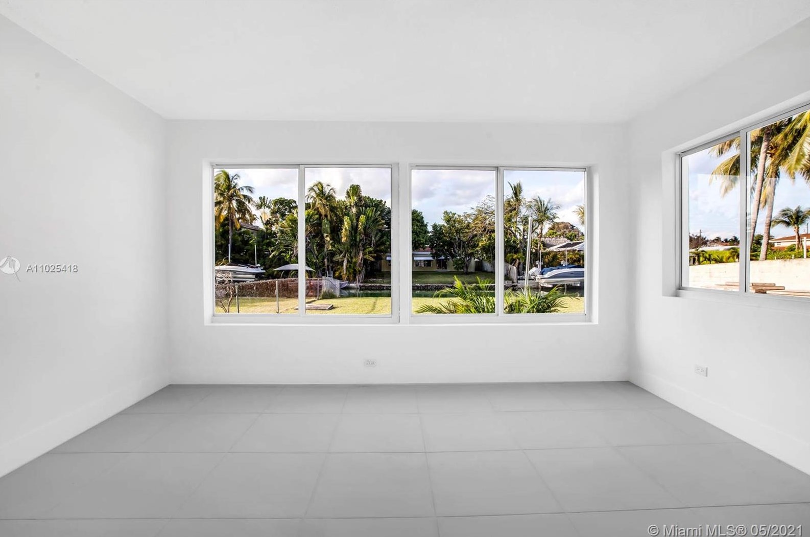 1465 Daytonia Rd, Miami FL  33141-1728 exterior