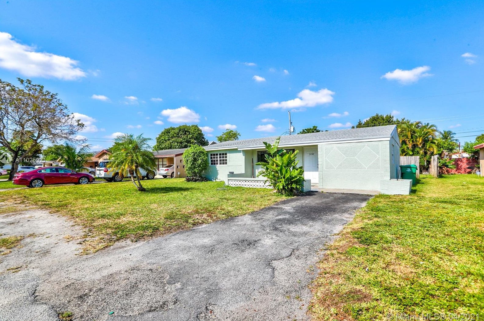 3130 67th Ter, Hollywood, FL 33023-4818