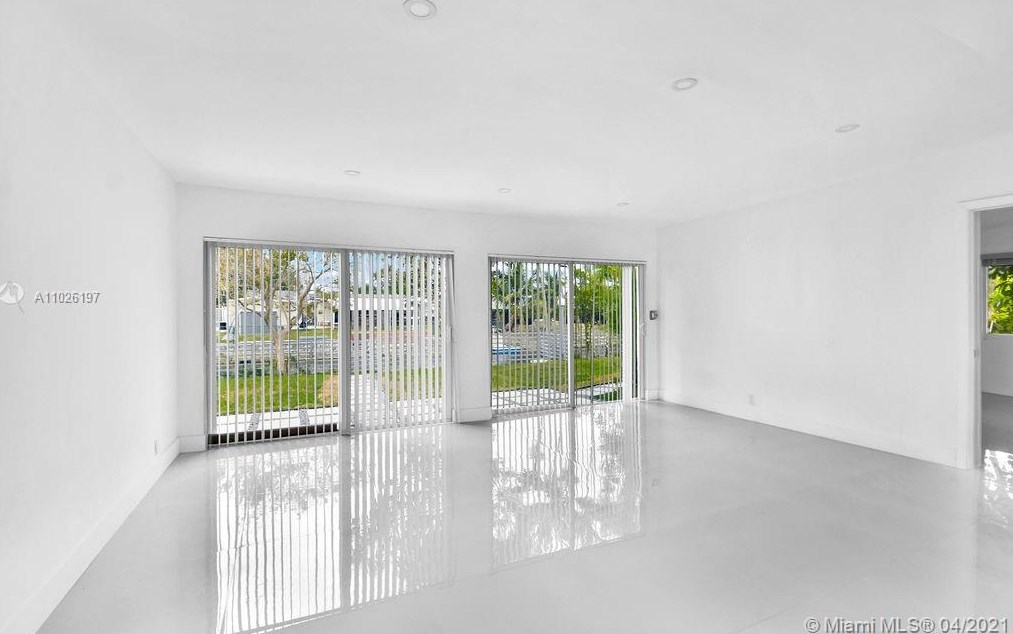 11325 58 Ter, Miami FL 33178-2809 exterior