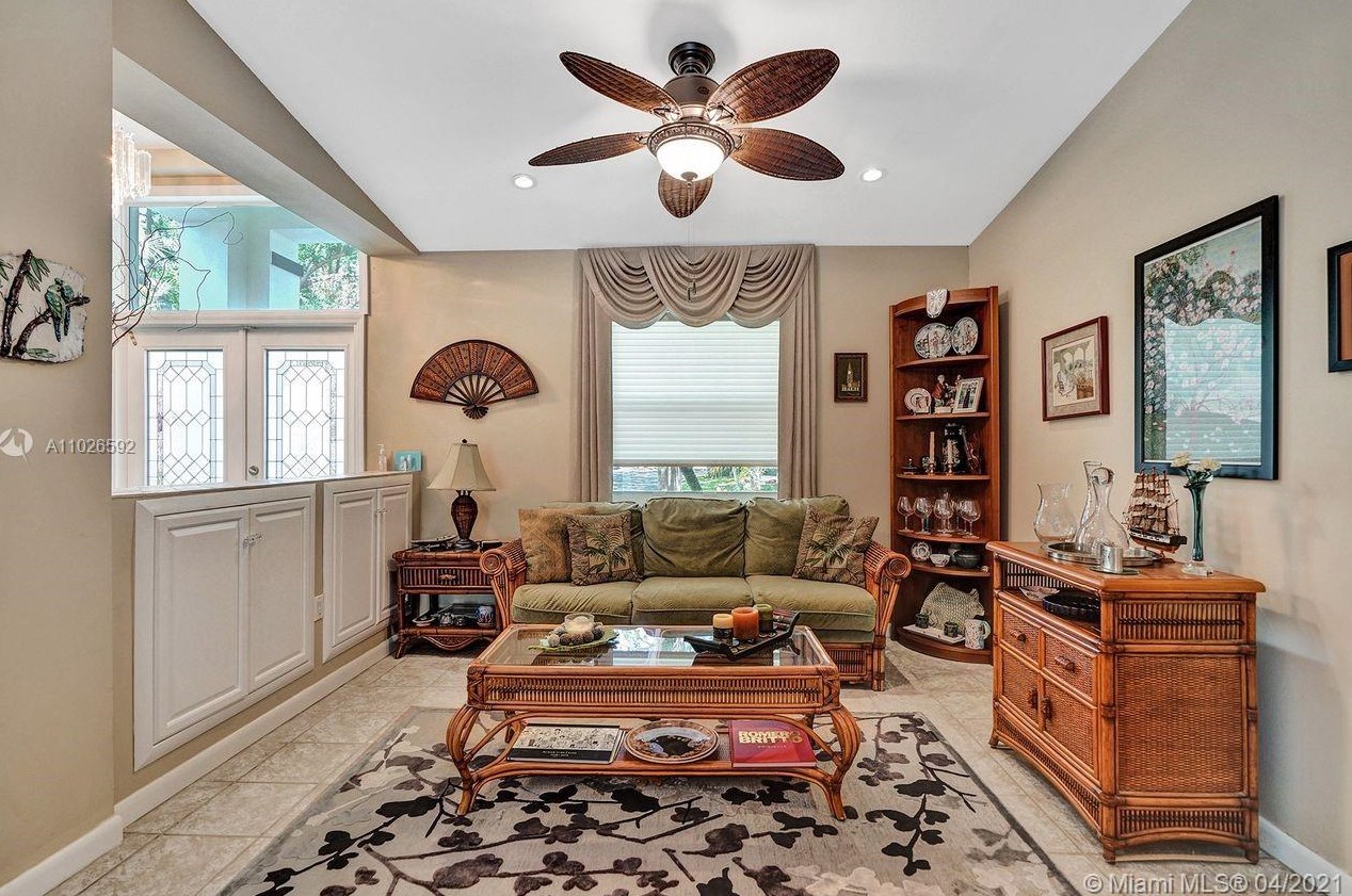 15040 76th Ct, Miami, FL 33158-2170