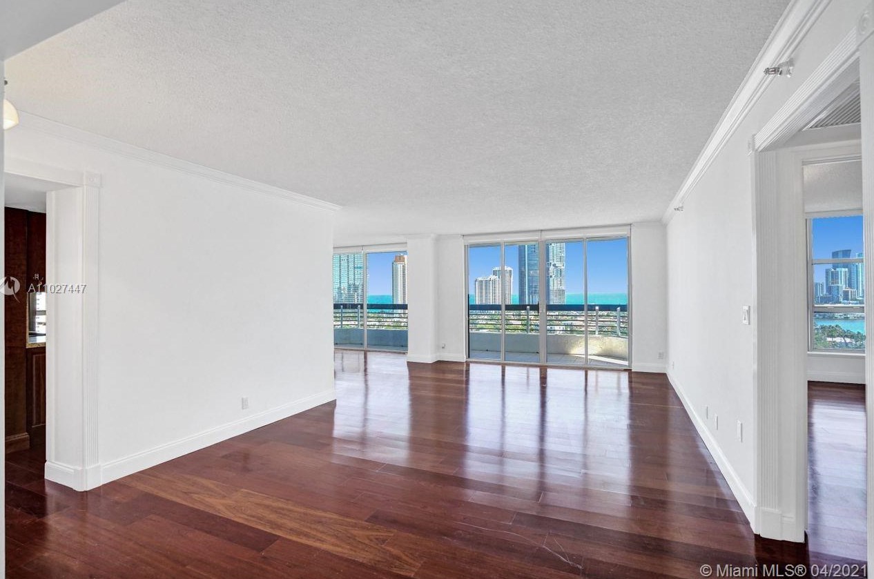 19195 Mystic Pointe Dr Apt 1906, Miami, FL 33180