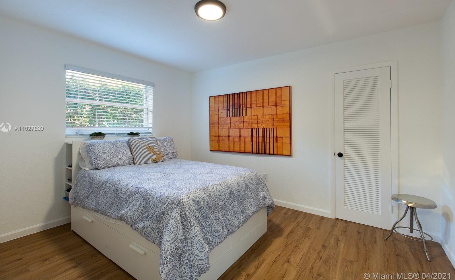 5810 Leonardo St, Miami FL  33146-2623 exterior