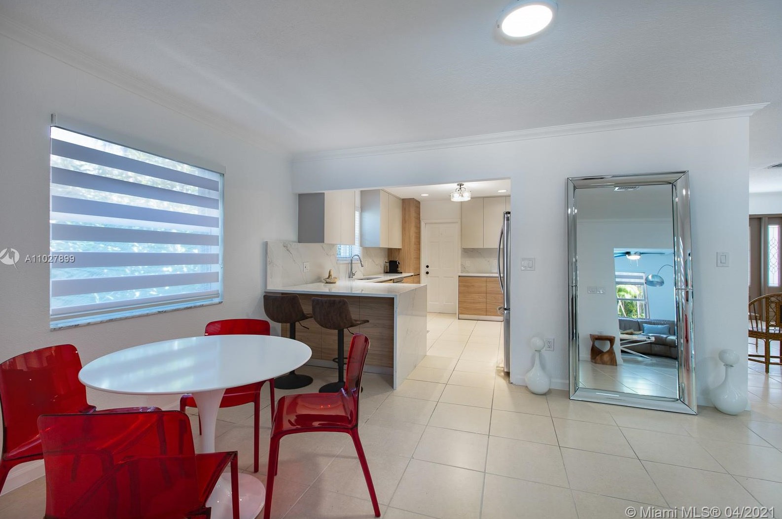 5810 Leonardo St, Miami FL  33146-2623 exterior