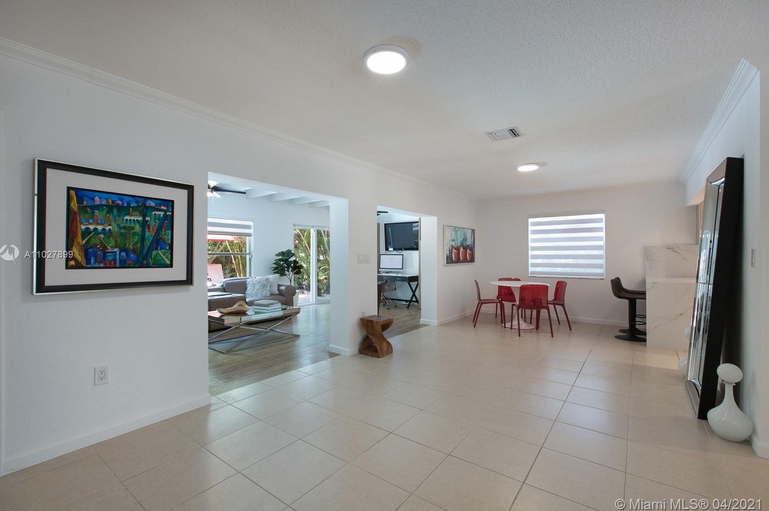 5810 Leonardo St, Miami FL  33146-2623 exterior