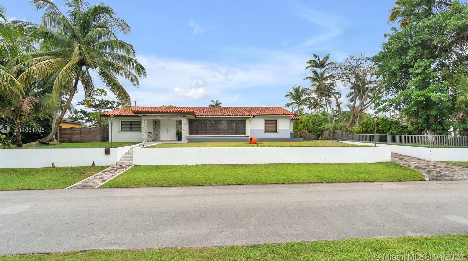 5821 52nd Ter, Miami, FL 33155-6330